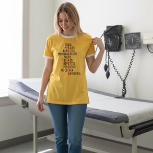 NWOT Yellow “Vaccinated” Tee With White Collar. Mislabeled as XXXL